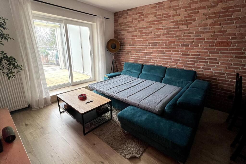 Lake Apartment, 2X Free Garage, 10 Mins To Centre Pressburg Exterior foto