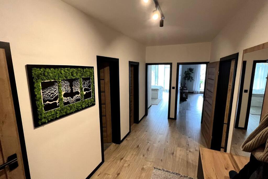 Lake Apartment, 2X Free Garage, 10 Mins To Centre Pressburg Exterior foto